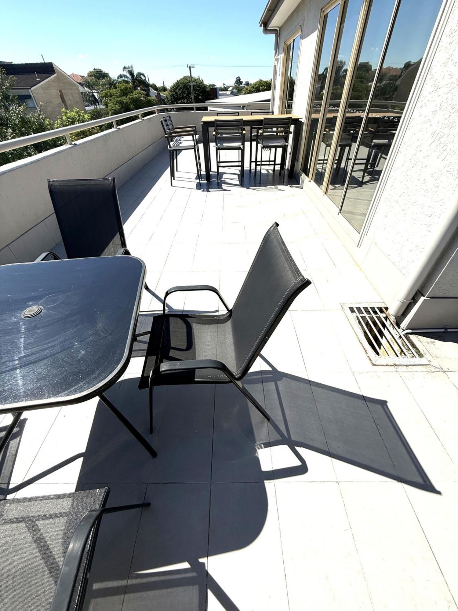 Hampton Court Apartments Μπρίσμπεϊν Εξωτερικό φωτογραφία