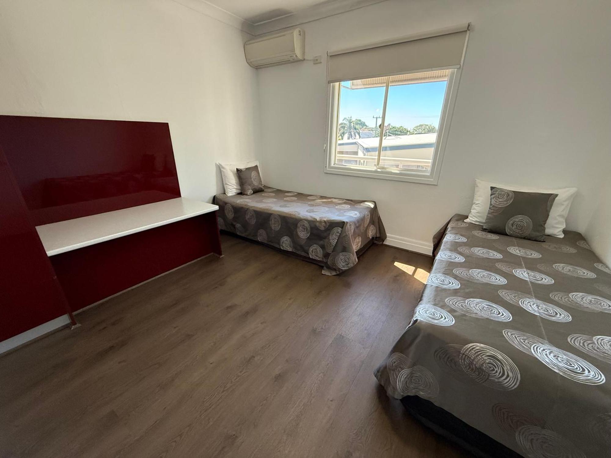 Hampton Court Apartments Μπρίσμπεϊν Εξωτερικό φωτογραφία